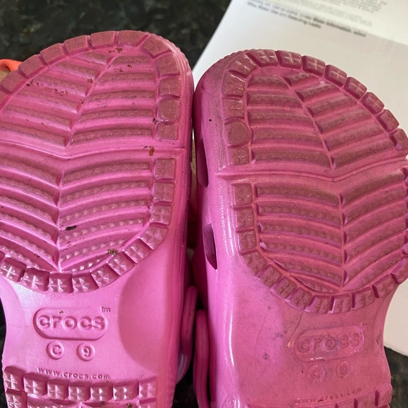 GUC pink crocs - Picture 3 of 5